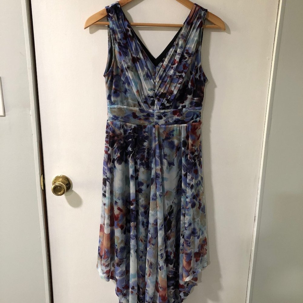 Simply Vera Verawang v-neck dress size Small Petit